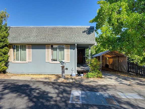 2nd image of 8394 Peek Cir