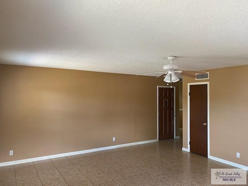 1st image of 703 Hamilton Ct