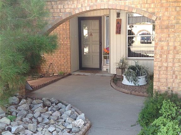 2nd image of 10674 Janway Dr