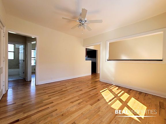 3rd image of 823 W Waveland Ave #N3