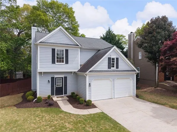 165 Farnworth Ln, Roswell, GA 30075