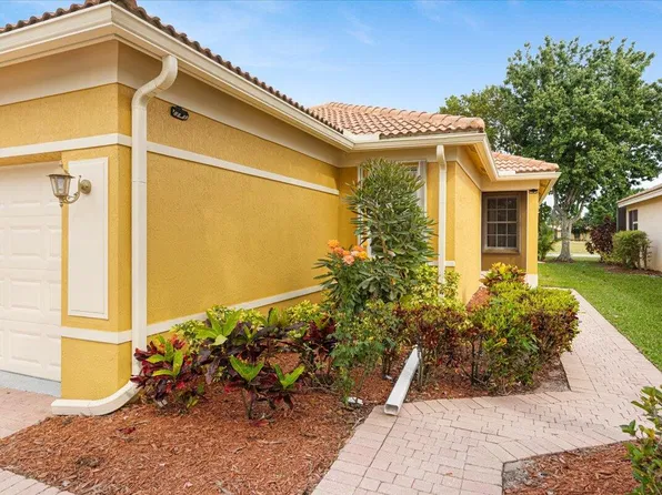 637 NW Stanford Lane, Port St Lucie, FL 34983