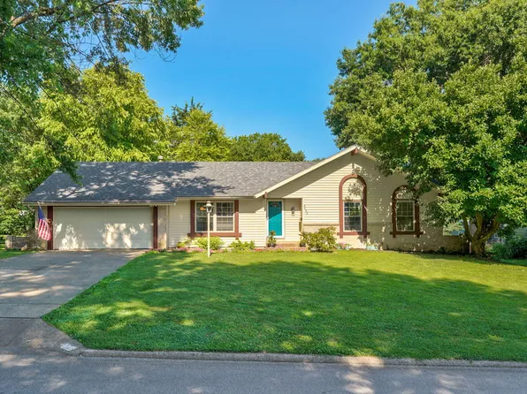 3555 S Parkhill Avenue, Springfield, MO 65807