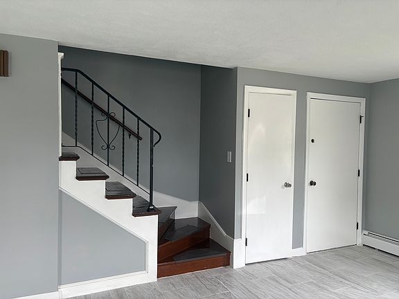 4th image of 107 Hoffman Ave #107