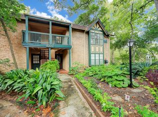 8227 Kingsbrook Rd APT 223, Houston, TX 77024