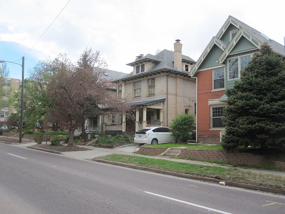 1441 N Josephine Street looking south