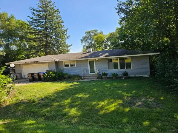 5504 Louella Ave, McHenry, IL 60050
