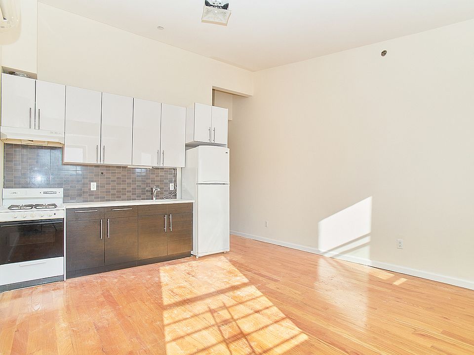 1st image of 3051 Brighton 3 St #302