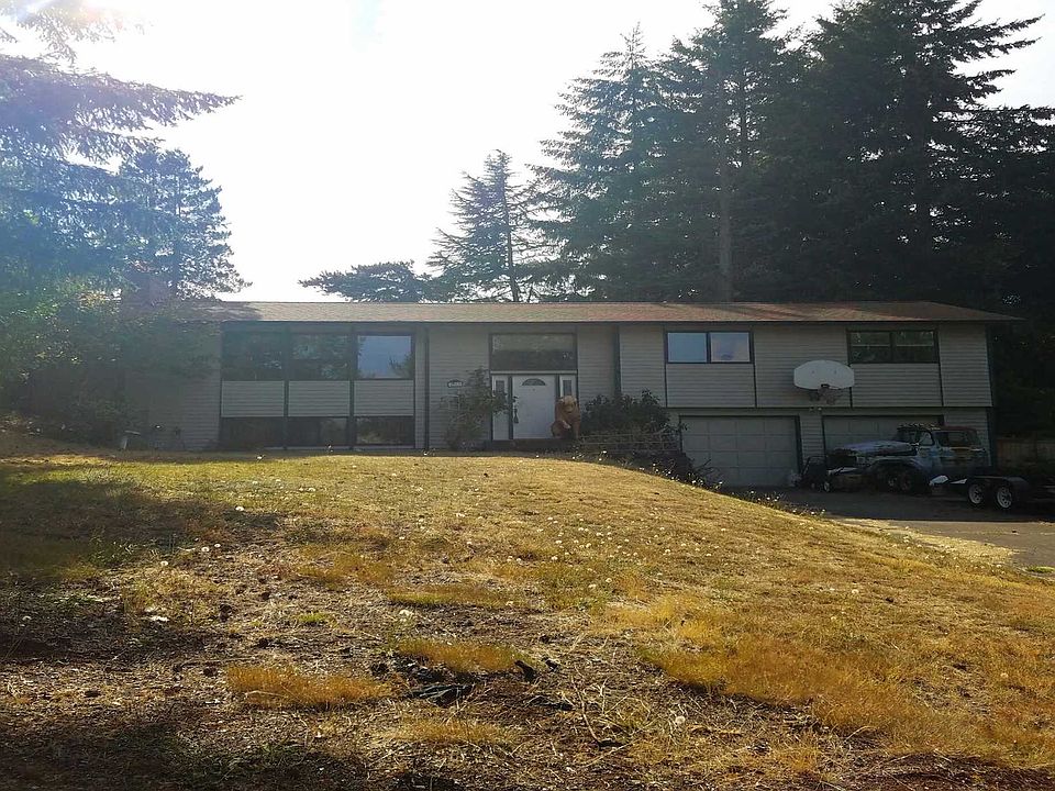1st image of 8318 Woodlawn Ave SW
