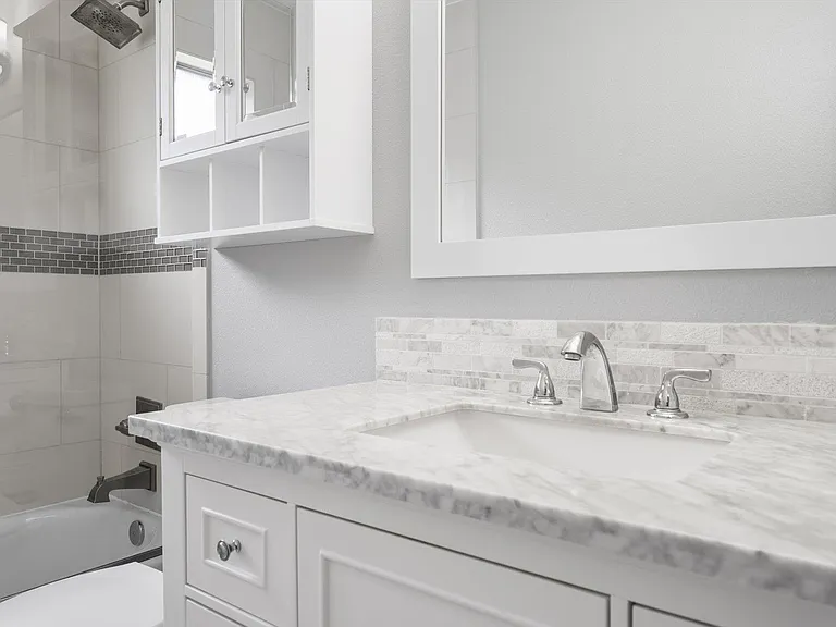 12902 Lamplight Village Ave — Photo 31