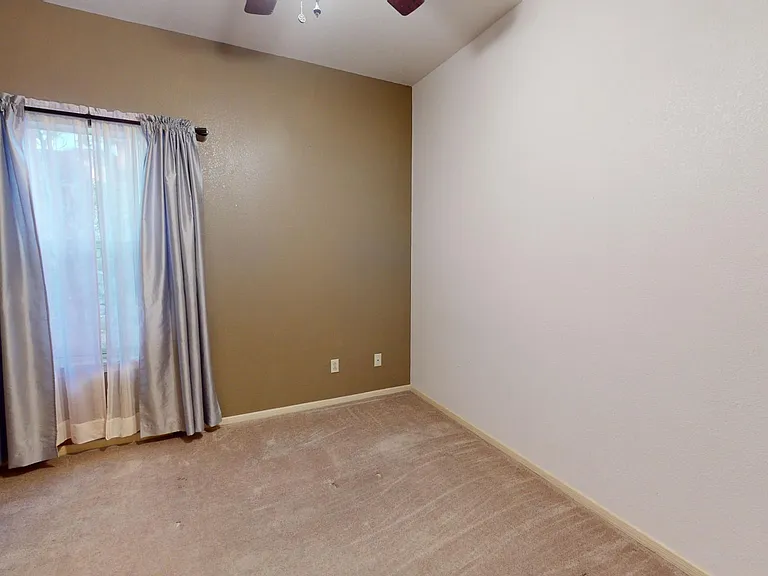 3496 Northpointe Dr — Photo 26