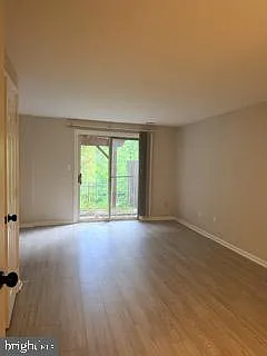7315 Castleberg Ct — Photo 33
