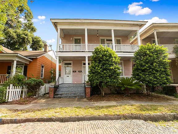 Front of House in Starland District, Close to Cafes, Shops, and SCAD!