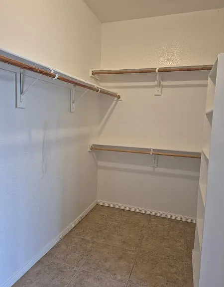 7205 Hogan Dr — Photo 17