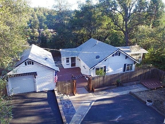 3rd image of 1107 Franklin Ct