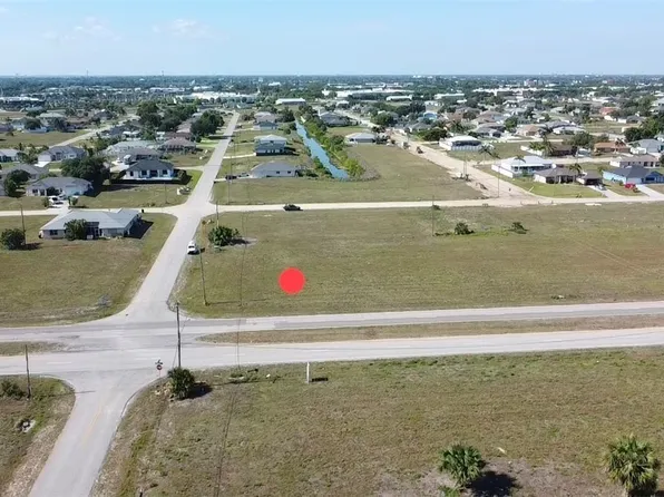 2098 Diplomat Pkwy E, Cape Coral, FL 33909