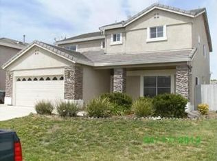 1657 Universal Dr, Stockton, CA