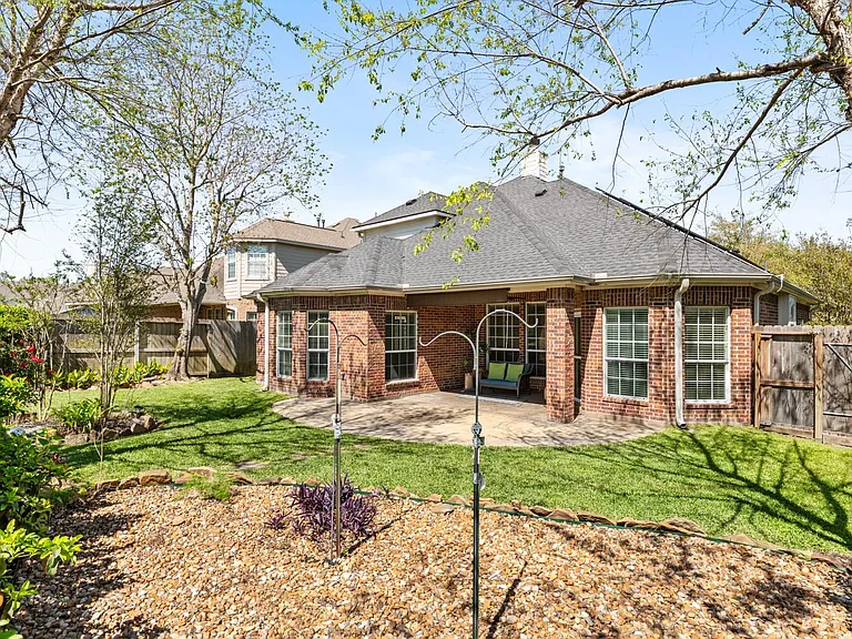 20698 Oakhurst Meadows Dr — Photo 36