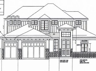 13680 Prairie Creek Pl, Parkville, MO 64152