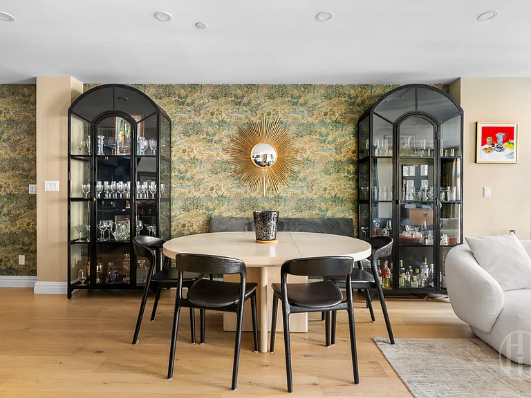 107 Greenwich Ave #2 — Photo 6