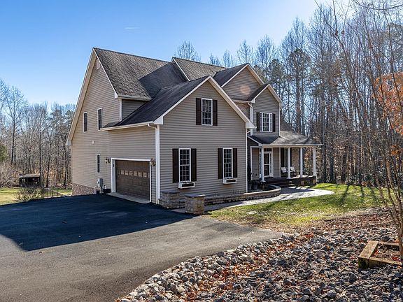 5th image of 214 Toms Rd