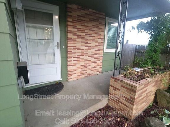 4th image of 4516 SE 65th Ave