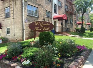 6609 110th St APT 3B, Forest Hills, NY 11375