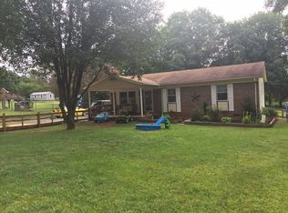 121 Good Shepherd Dr, King, NC 27021