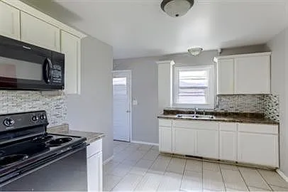 5120 N 48th St — Photo 15