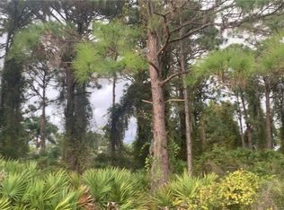 104 Flower Rd, Rotonda West, FL 33947