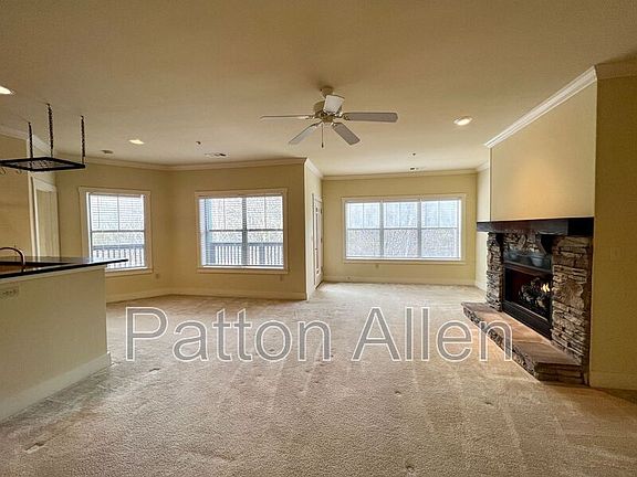 2nd image of 9 Kenilworth Knl #303