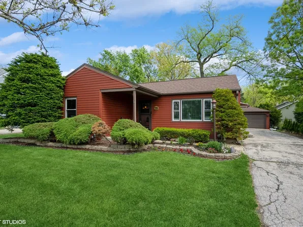 25 N Columbine Ave, Lombard, IL 60148