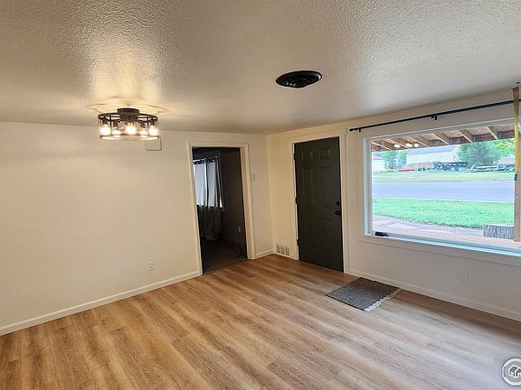2nd image of 324 N 3rd Ave