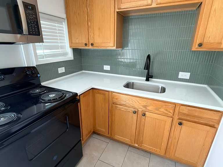 3015 S Grant St #1/2 — Photo 4