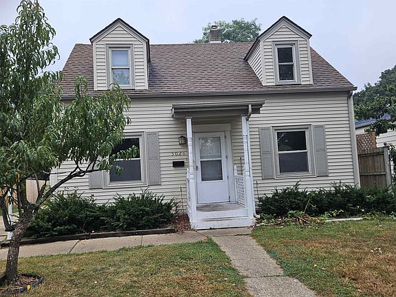 2nd image of 5026 Arlington St