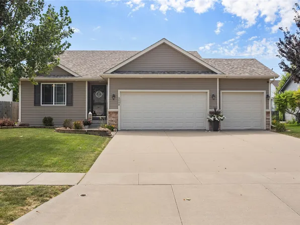 3008 SE Weatherstone St, Grimes, IA 50111