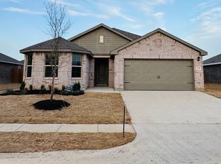 316 Wildrose Cir, Cleburne, TX 76033