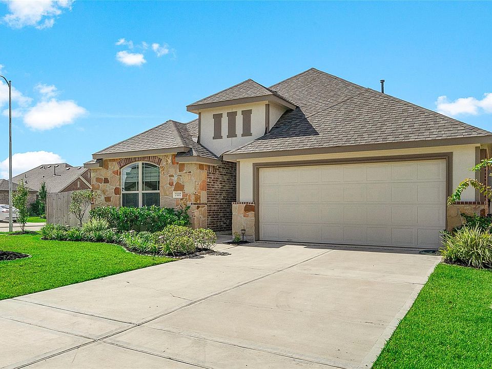 1st image of 23207 Twilight Oaks Ct