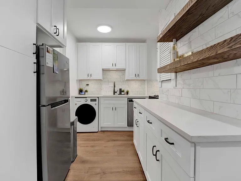 1851 W Dickens Ave #1F — Photo 9