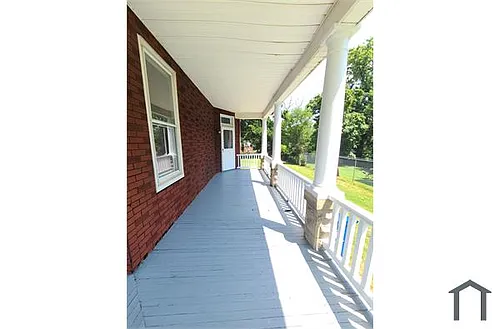 6009 Edna Ave Photo 1
