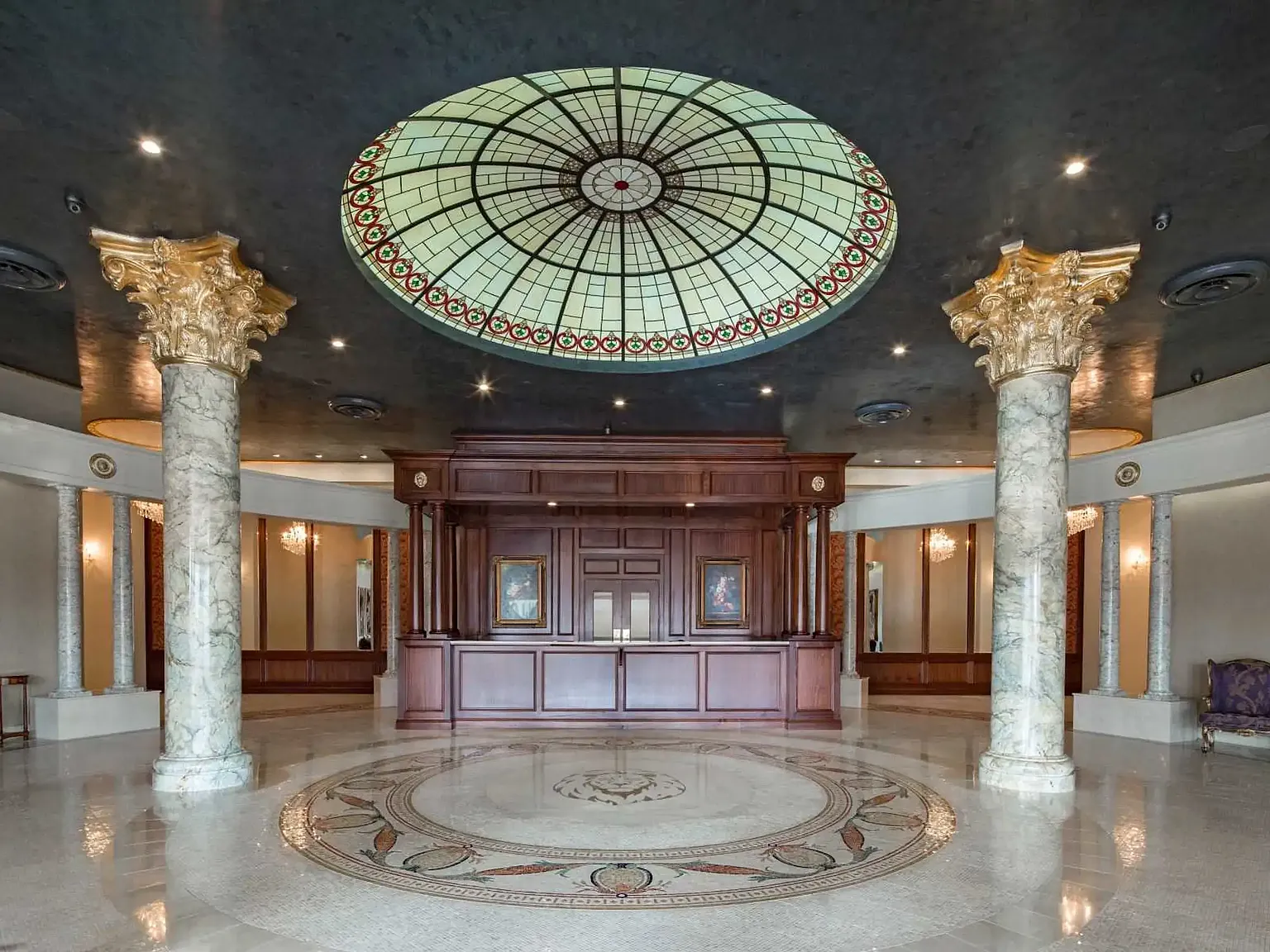 The Alexander — Photo 1