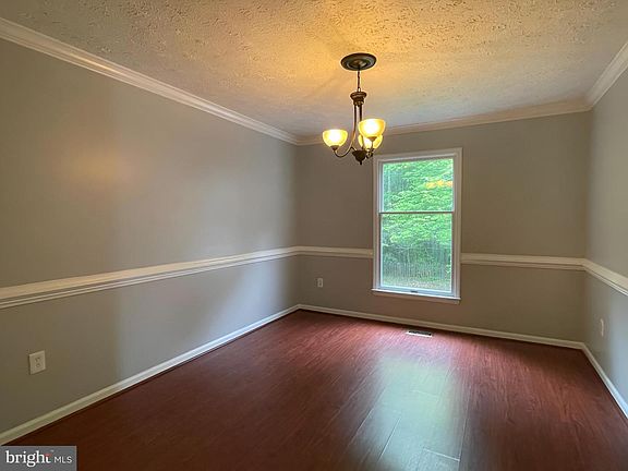 4th image of 413 Grasmere Dr