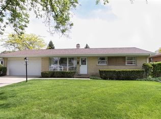 437 Munroe Cir S, Des Plaines, IL 60016