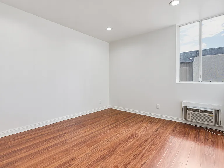 18620 Hatteras St #229 — Photo 13