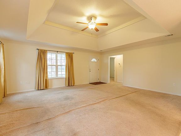 4th image of 5636 Emily Ln