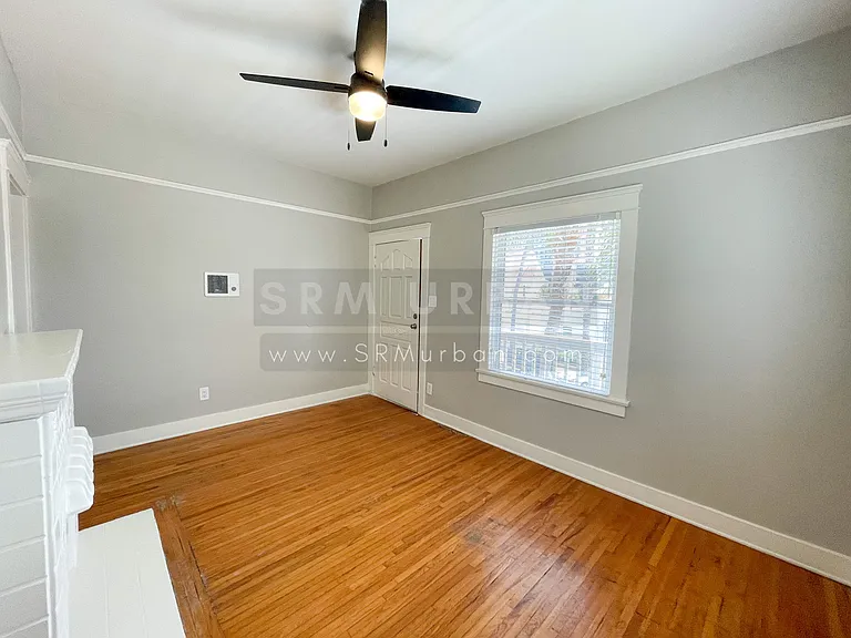 438 W Date St #5 — Photo 4