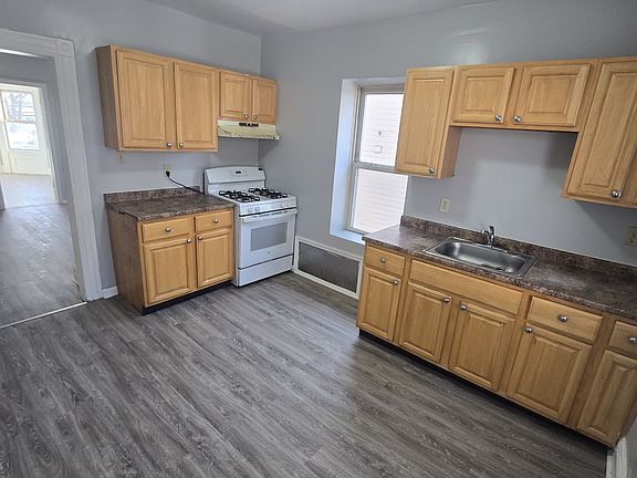 2nd image of 73 N 14th St #2G