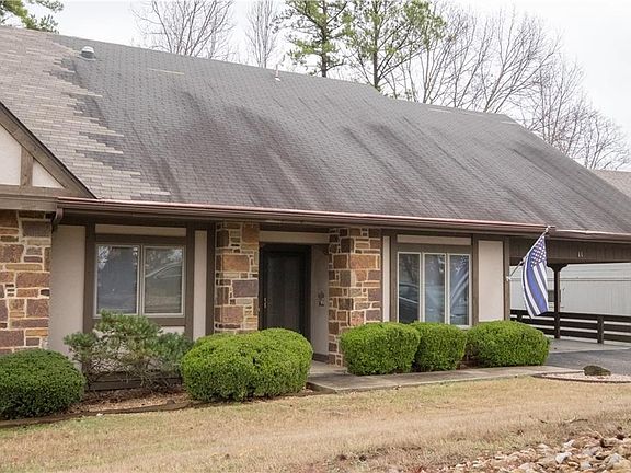 4th image of 11 Norwood Ln