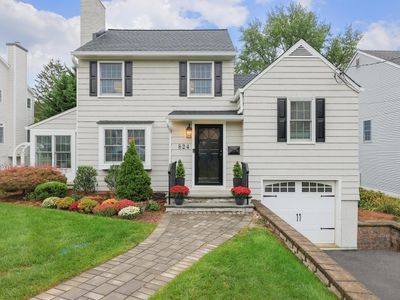 824 Grant Ave, Westfield, NJ, 07090