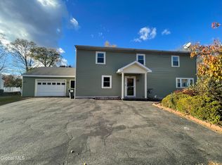 246 Lisha Kill Rd, Schenectady, NY 12309